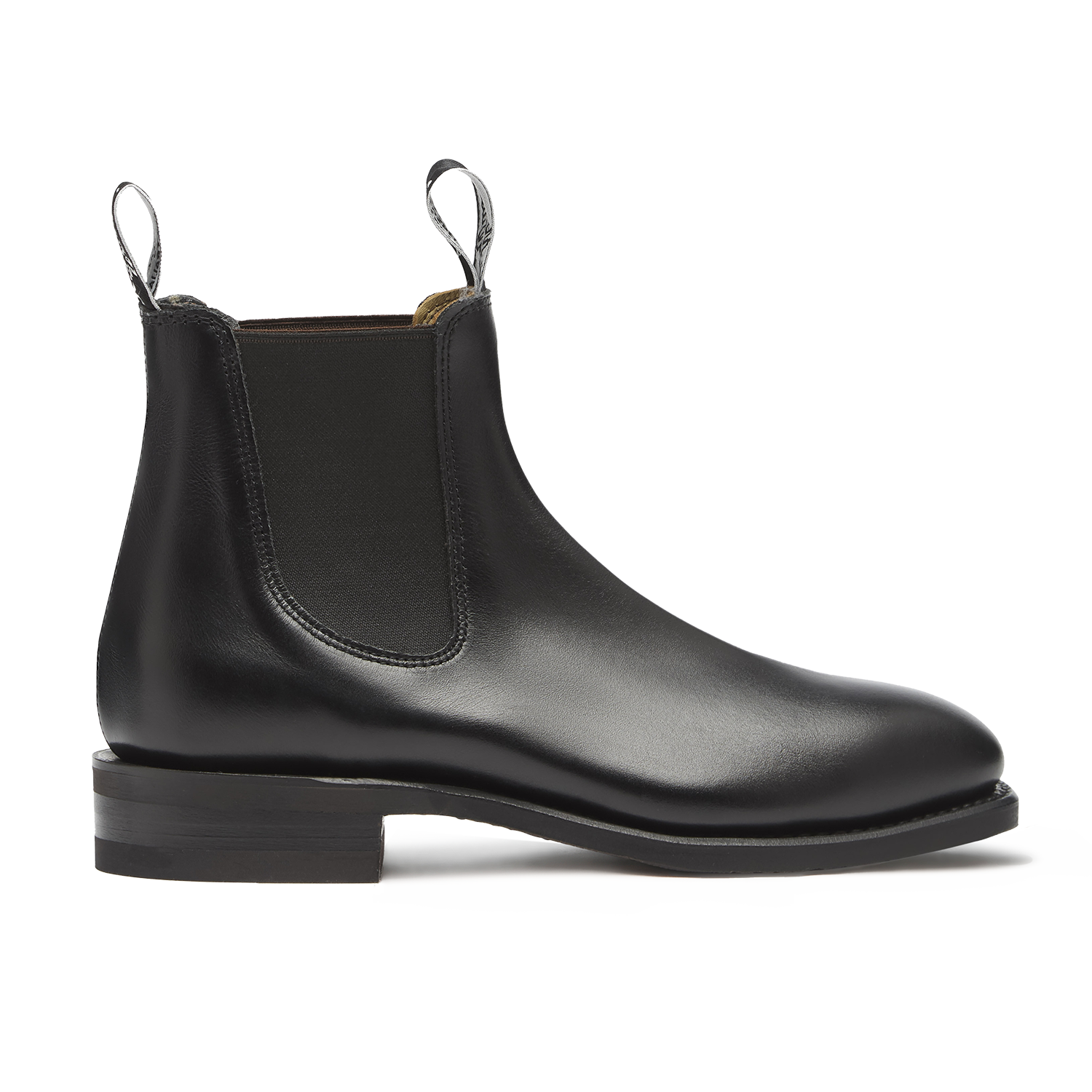 How should Chelsea boots fit? A complete comfort guide
