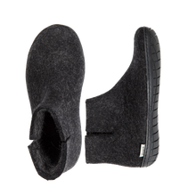 Bottillon avec semelle de caoutchouc noir en noir