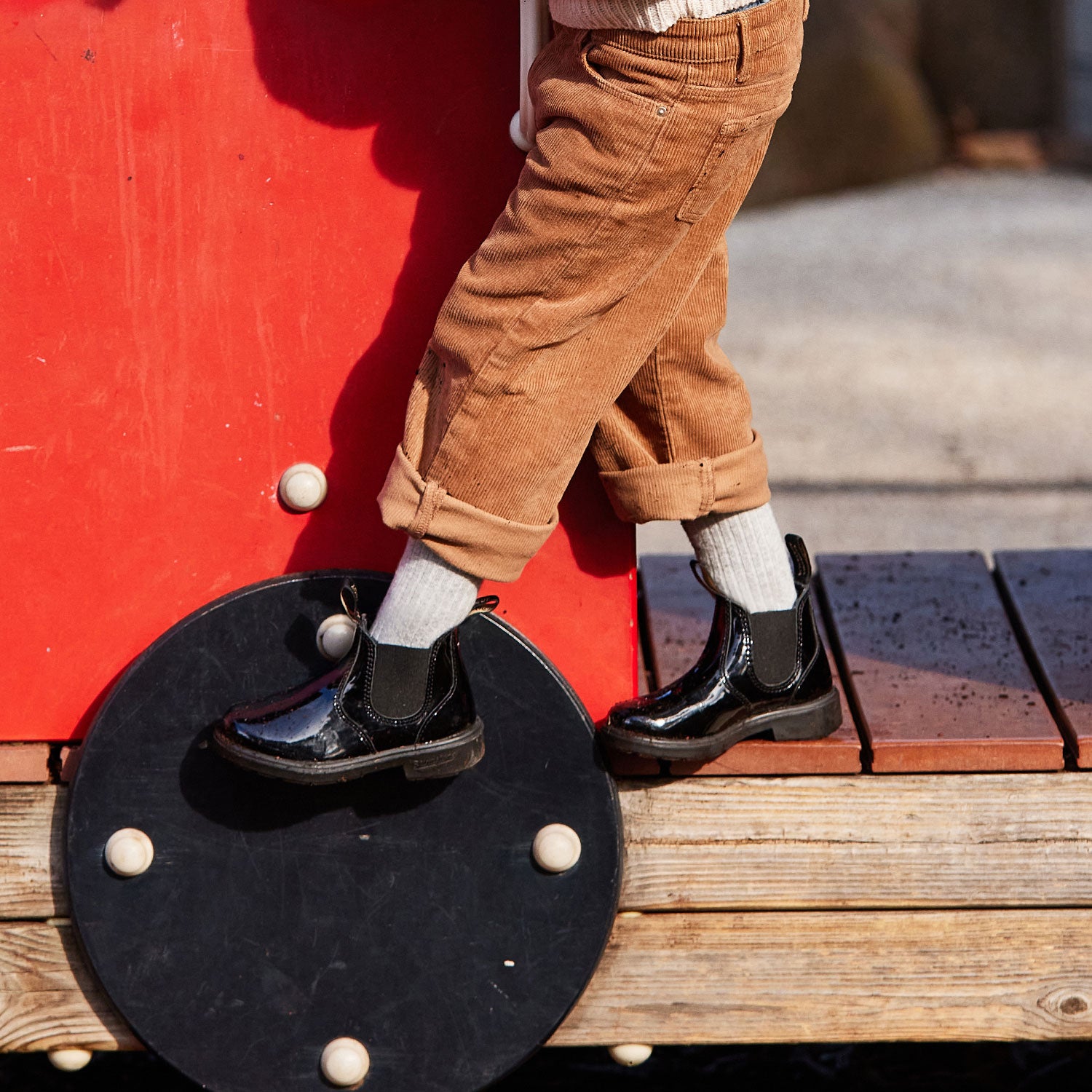 Blundstone 2255 Kids Black Patent playground