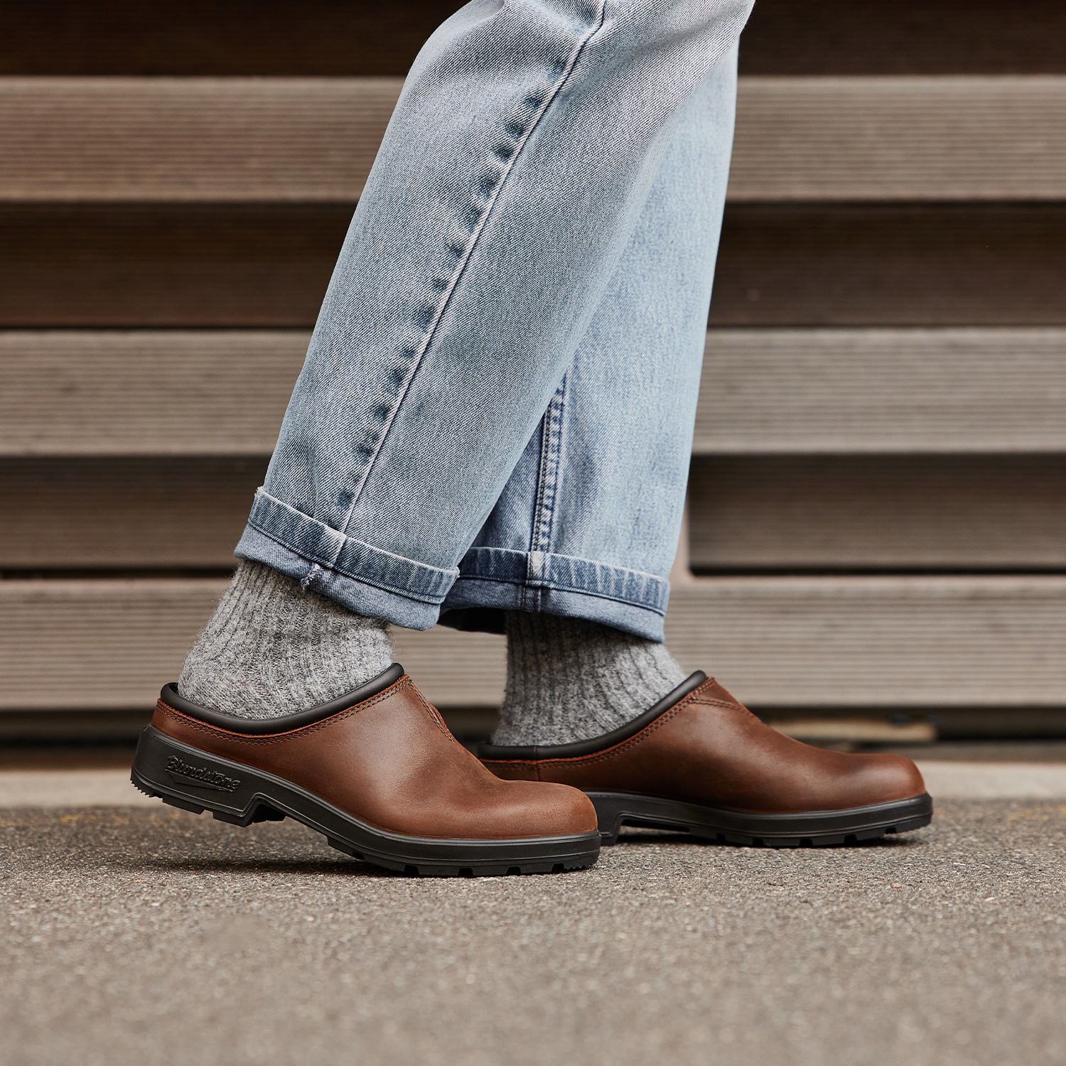 Blundstone 2421 Originals Clog Antique Brown