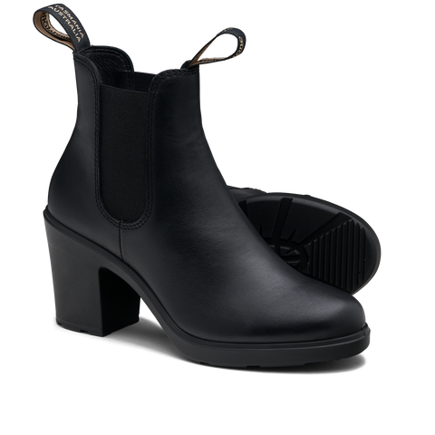 heel black boots