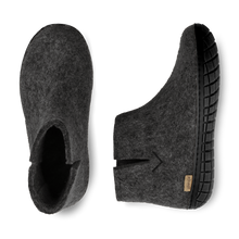 Bottillon avec semelle de caoutchouc noir en noir